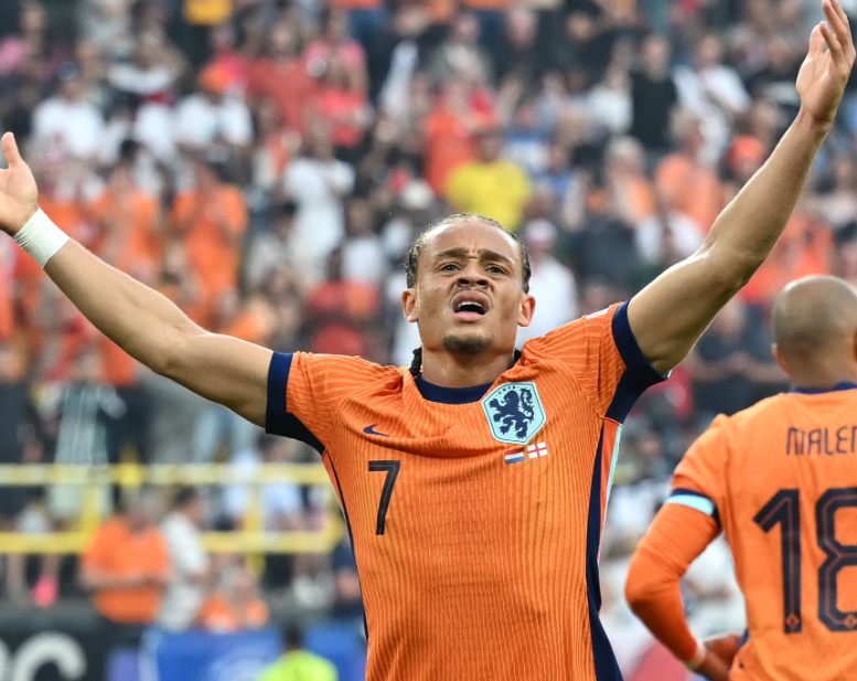 英超焦点战:热刺负利物浦,红牌判罚引关注